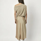 Dante6 - Soroko off-shoulder dry sand